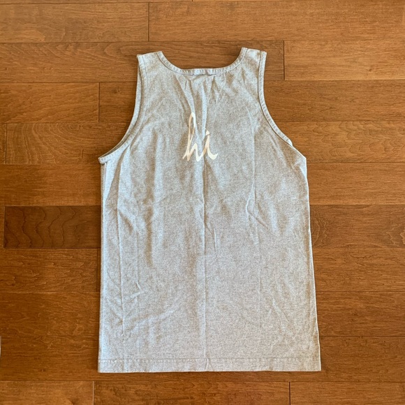 📦 Moving Sale - 4/20$ 📦 Hawai Tank top - Picture 2 of 3